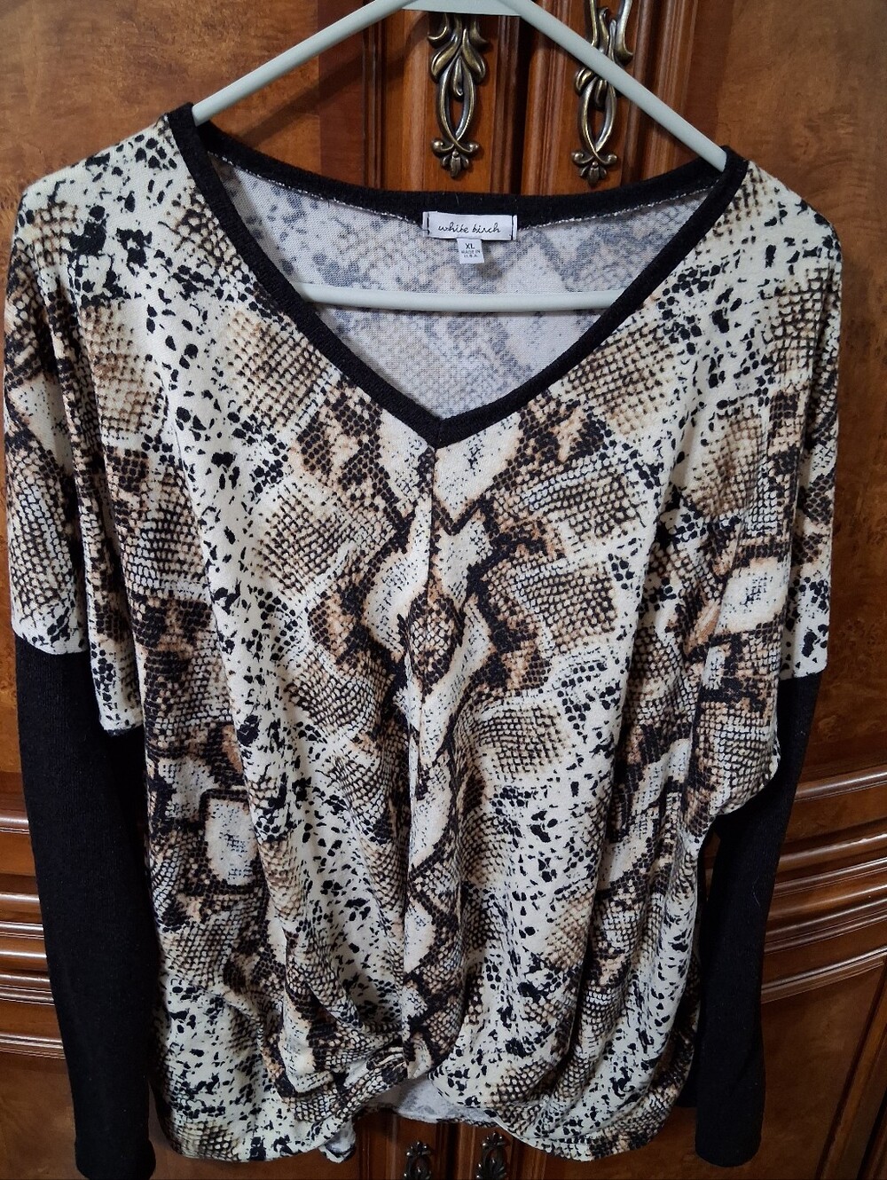white birch Beige and Black Snake Print V-Neck Long Sleeve Top